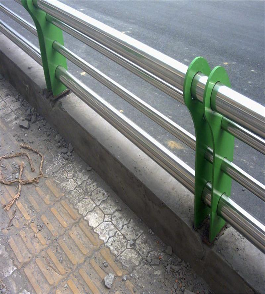 广东不锈钢复合管道路护栏
